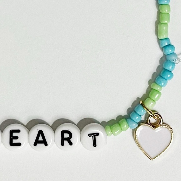 Taylor Swift Eras Tour Friendship Bracelet A Perfectly Good Heart Debut - Picture 2 of 2